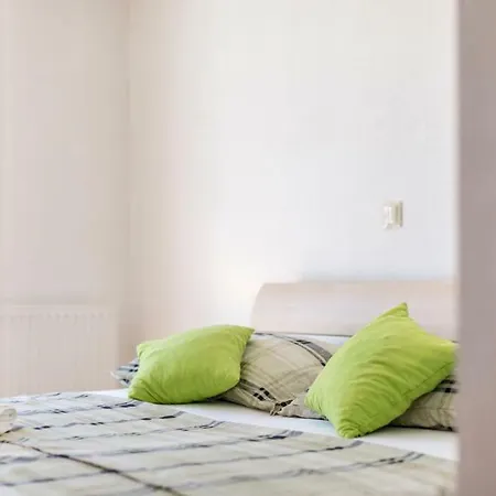 Apartment Cuby With Private Pool In Trogir