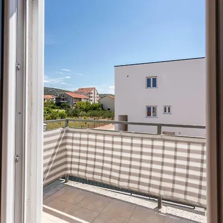 Cuby With Private Pool In Apartment *