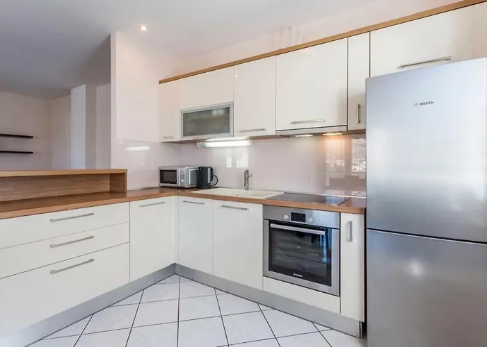 Cuby With Private Pool In Lejlighed