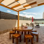 Cuby With Private Pool In Trogir