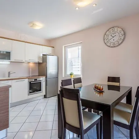 Cuby With Private Pool In Apartament *