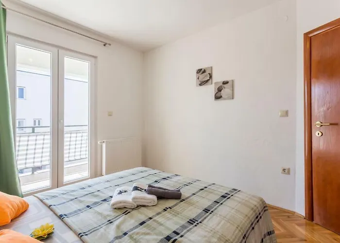 Apartamento Cuby With Private Pool In Trogir